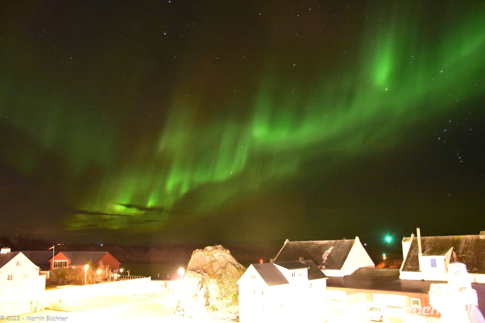 Polarlicht über Stamsund, Lofoten