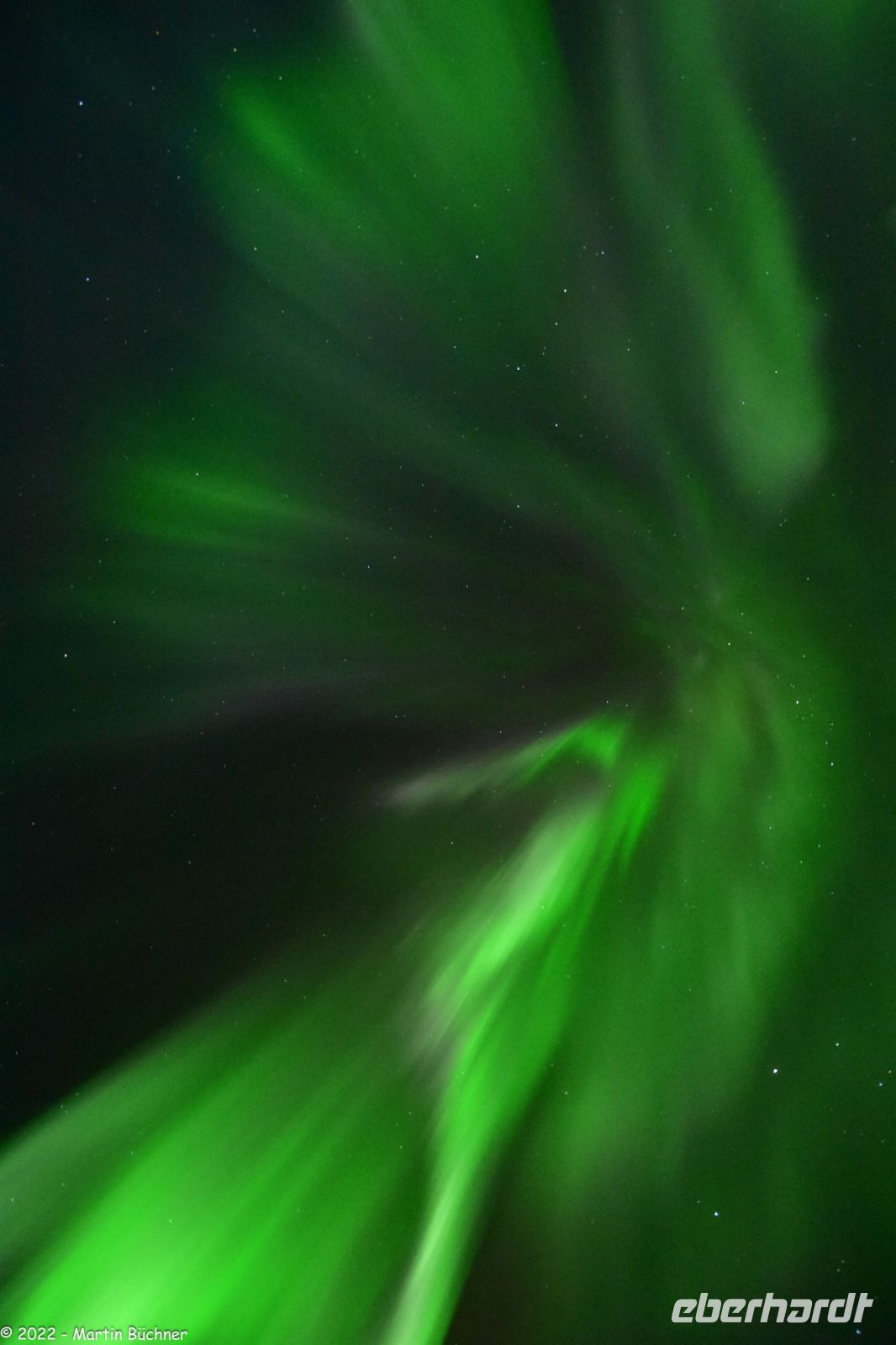 Polarlicht über dem Vestfjord - die Corona