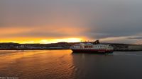 Morgenstimmung in Trondheim - Nordwärtsgehende Hurtigrute M/S Richard With