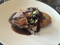 Hurtigruten - Abendessen - Hauptgang - in Salz gebackene Hellesylt-Lammkeule