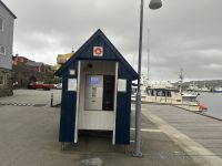 das ist ein Automat, an dem man Boote chartern kann - Färöer Inseln - Tórshavn