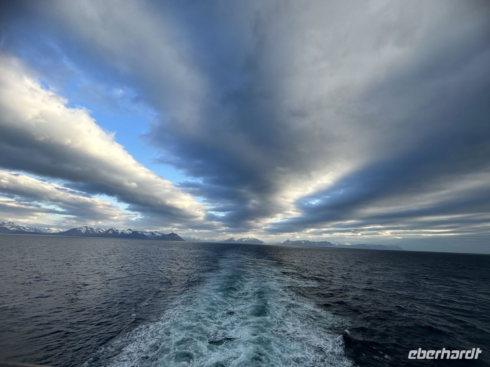 Hurtigruten - MS Spitsbergen - Island