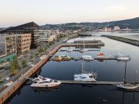 Blick über einen Teil des Hafens von Trondheim vom Dach unseres Clarion-Hotels