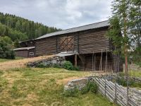 typische Scheune in Blockbauweise