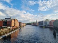 Trondheim - Speicherhäuser am Fluss Nidelva
