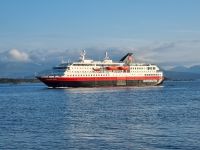 Molde - Hurtigruten-Schiff 