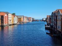 Trondheim - Speicherhäuser am Fluss Nidelva