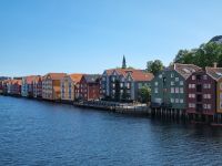 Trondheim - Speicherhäuser am Fluss Nidelva