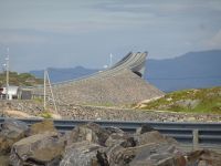 ... und spektakulären Brücken...