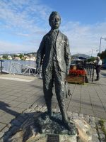 Kristiansund: Fischersjunge mit Sprotten