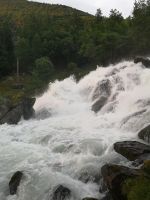 ganz schön aufgebraust, der Storfossen ...