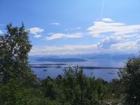 Romsdalsfjord, im Hintergrund die Alpen mit 222 Gipfeln 