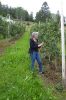 Gutsbesitzerin in Sysegard bei Führung