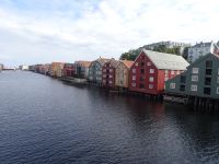 Trondheim - ehemalige Speicher- und Fischerhäuser an der Nidelva