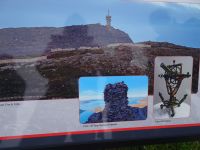 Hammerfest - Messpunkt Struves auf dem Hausberg Salen mit Theodolit