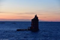 Auf dem Fruhavet (Meeresgebiet) - Kjeungskjær fyr - der Kjeungsskjær Leuchtturm (Lies 