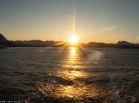 Wunderbare winterliche Arktis an der magischen Helgelands-Küste in der Provinz Nordland