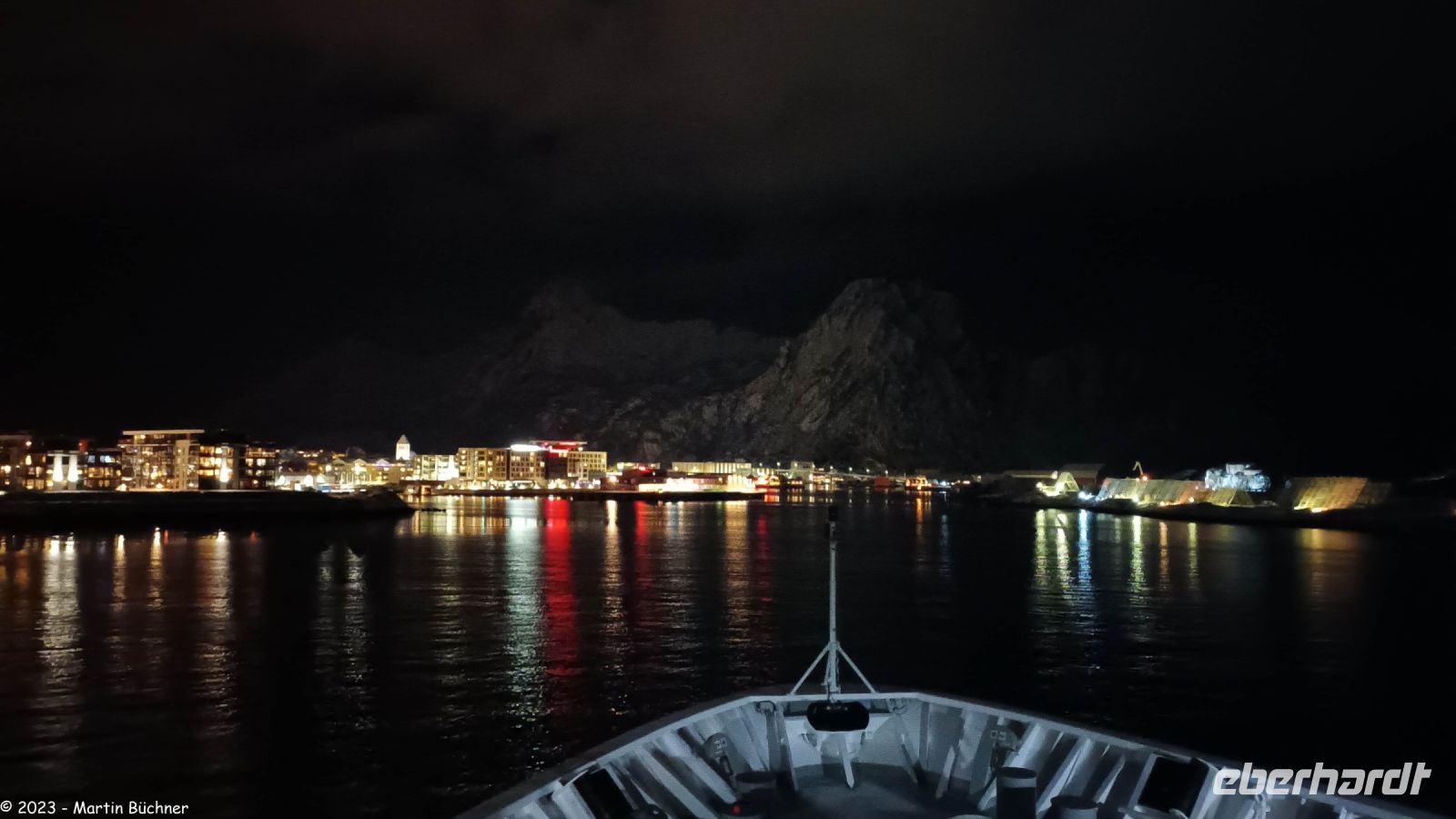 Lofoten - Einfahrt nach Svolvær