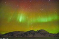 Skjervøy geht immer - seltenes rotes Polarlicht!