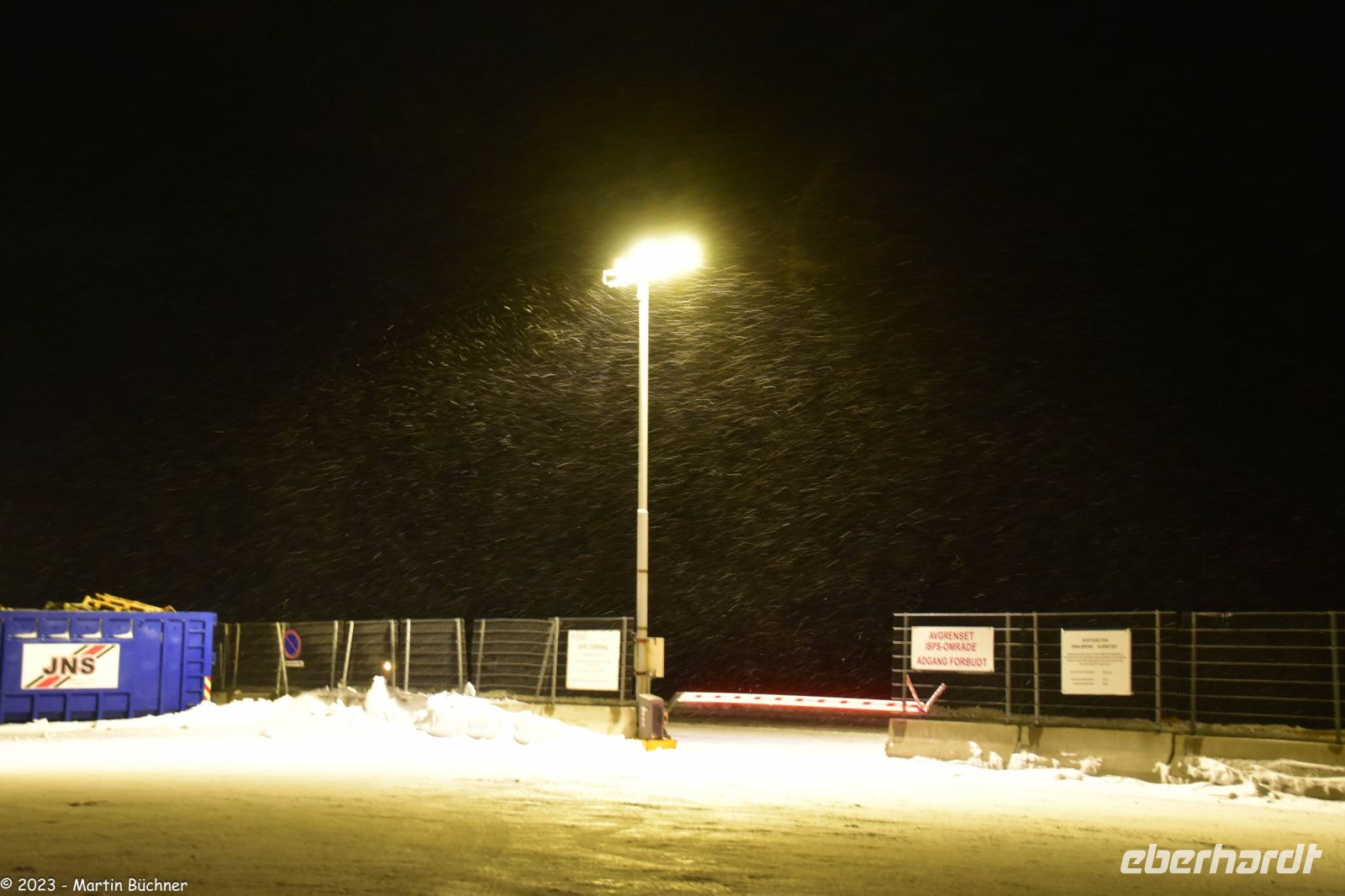 Sturmpause im sicheren Hafen von Båtsfjord