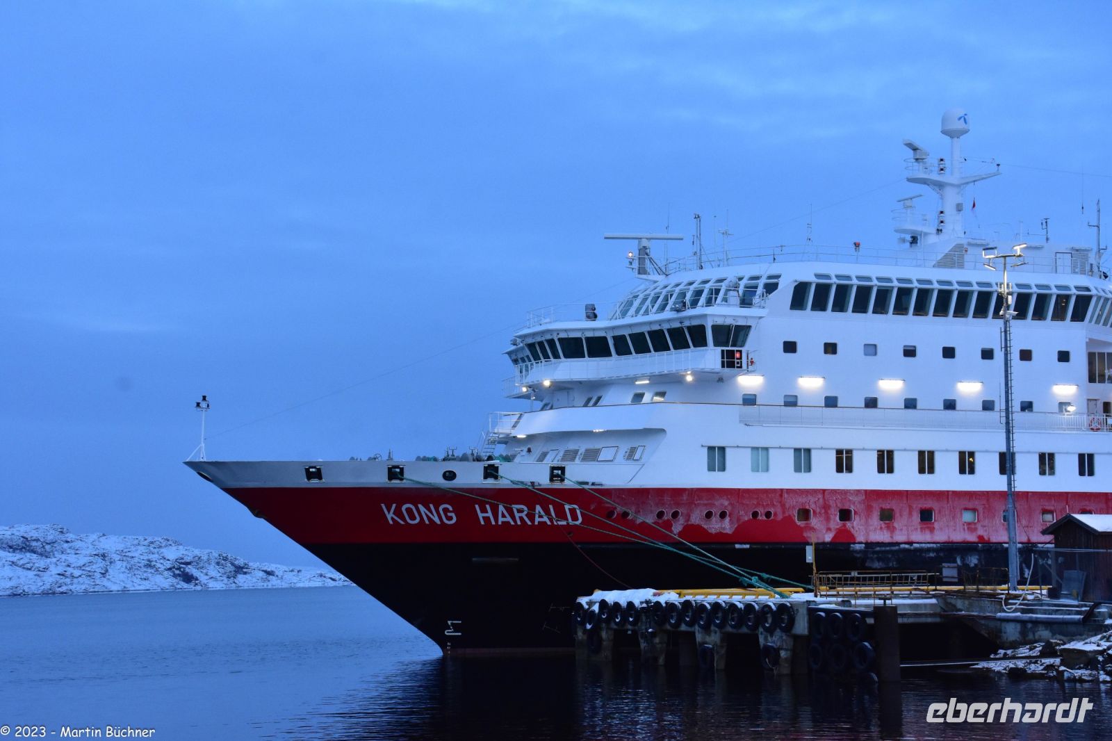 Kirkenes - geographischer Wendepunkt der Reise an der Russischen Grenze auf dem gleichen Längengrad wie St. Petersburg und Kairo