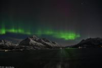 Polarlicht über im Raftsund zwischen Vesterålen und Lofoten