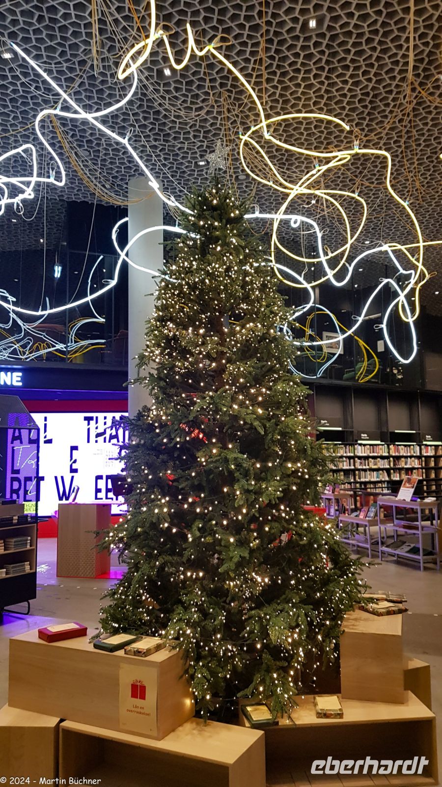 Oslo - Deichman Bibliothek - Öffentlicher frei zugänglicher Ort