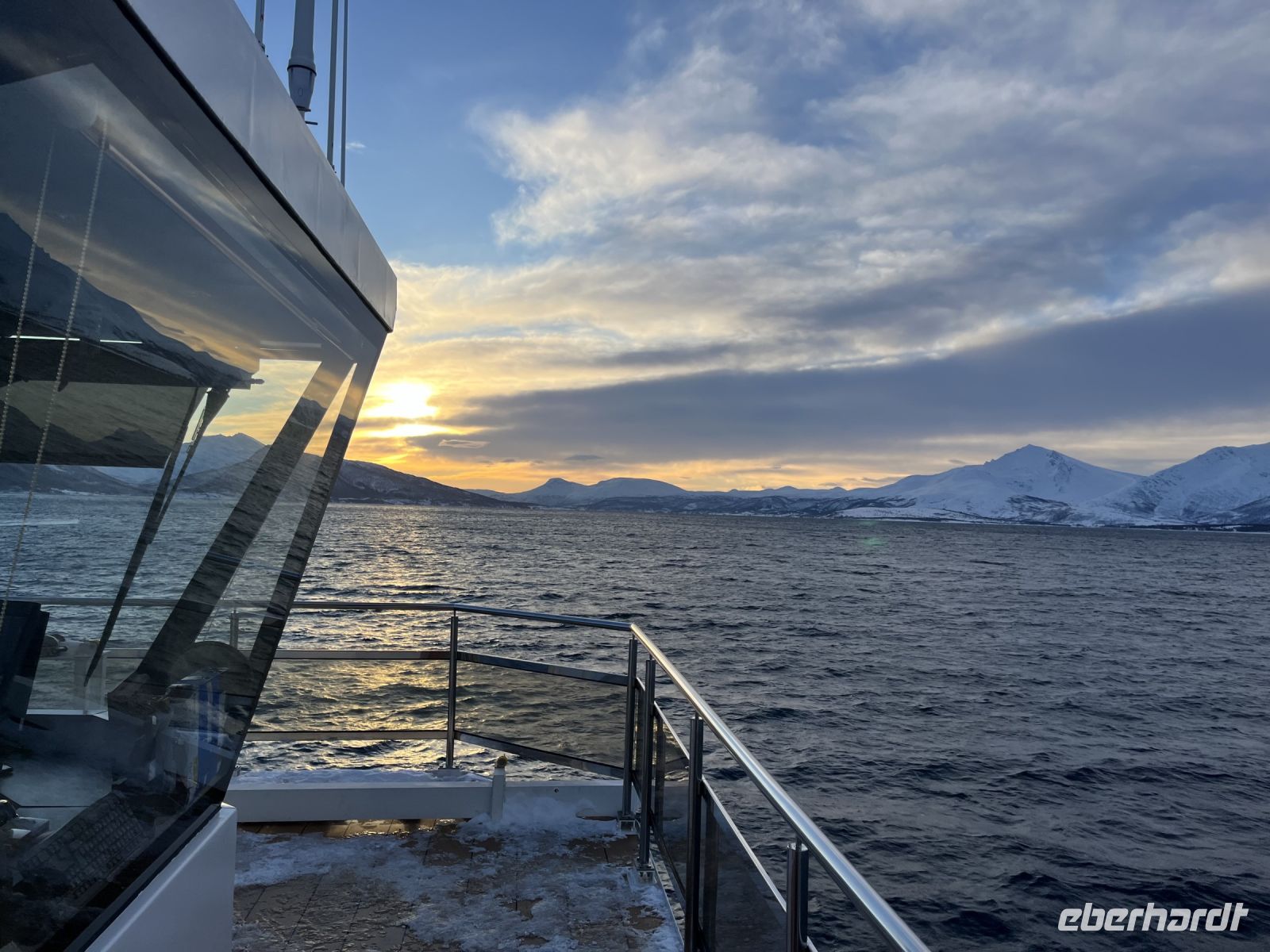 Sonnenaufgang vom Schiff