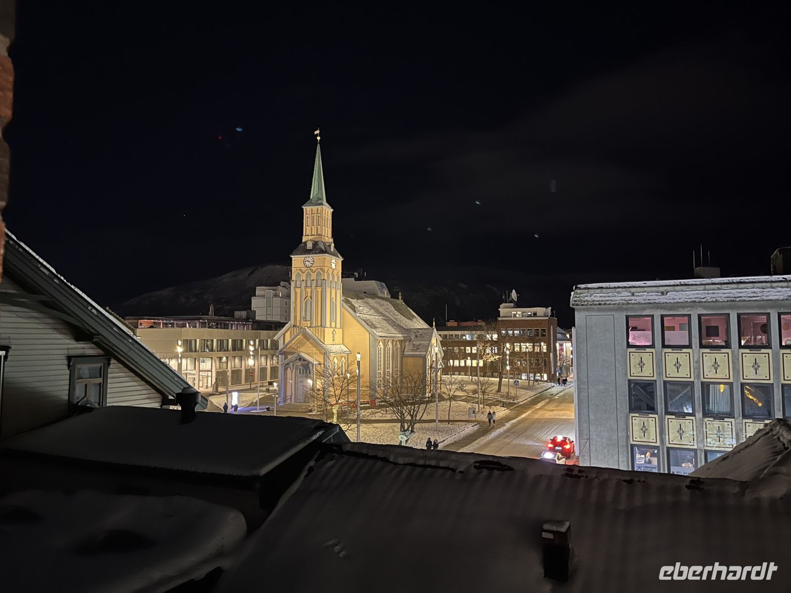 Der Dom zu Tromsø bei Nacht