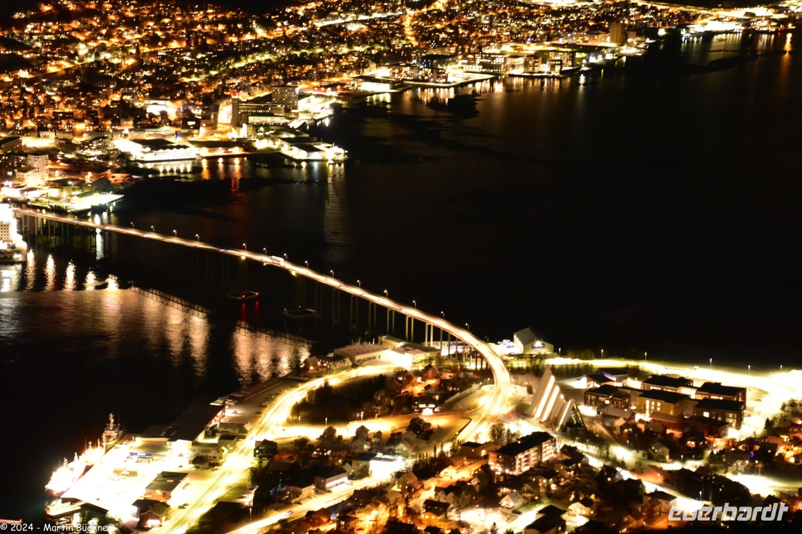 Von der Terrasse der Fjellstua auf dem Storsteinen - Blick auf Tromsø