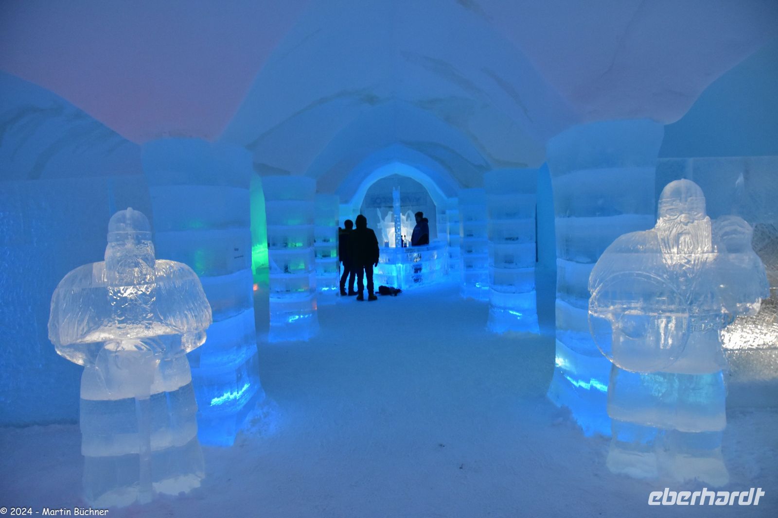 Eishotel Sorrisniva in der Nähe von Alta - Wikinger Krieger