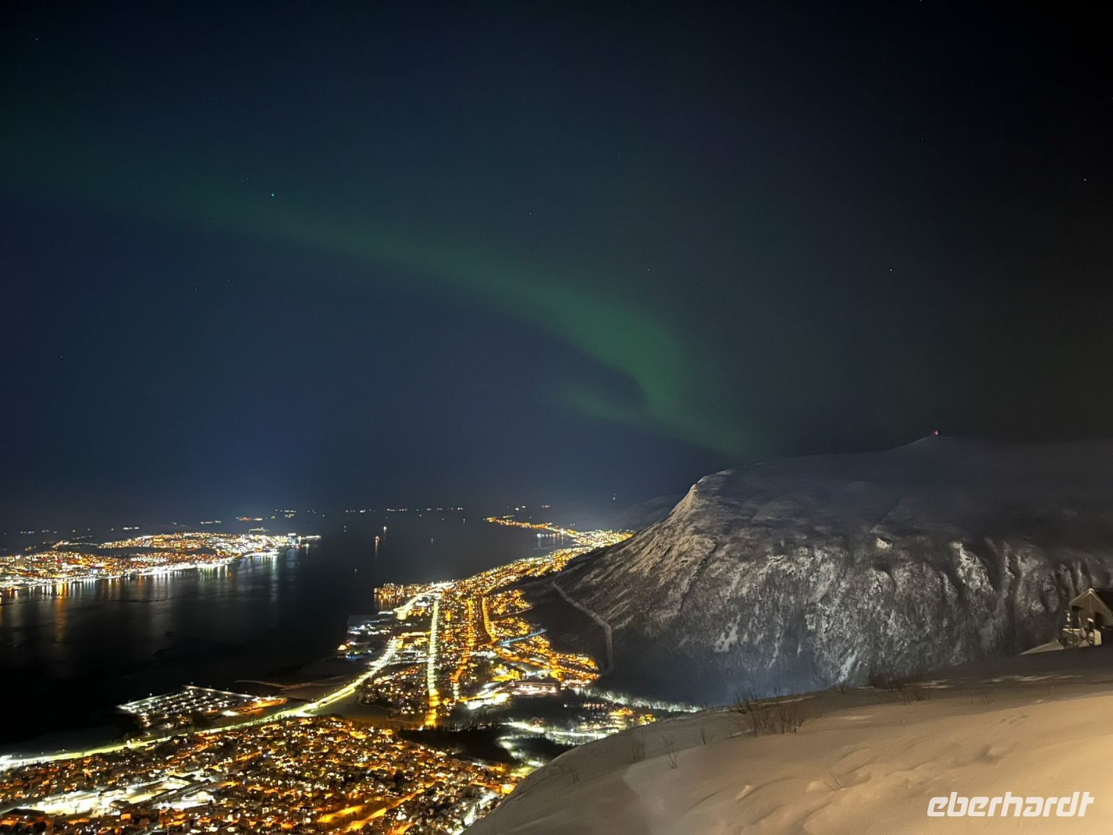 Nordlichter auf dem Fjellheisen mit Blick auf Tromsö
