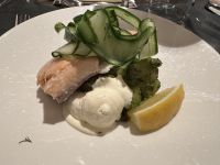 MS Polarlys Abendessen Hauptgang Aukra-Lachs
