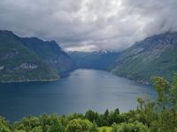 Sunnylvsfjord mit Blick zum Geirangerfjord 