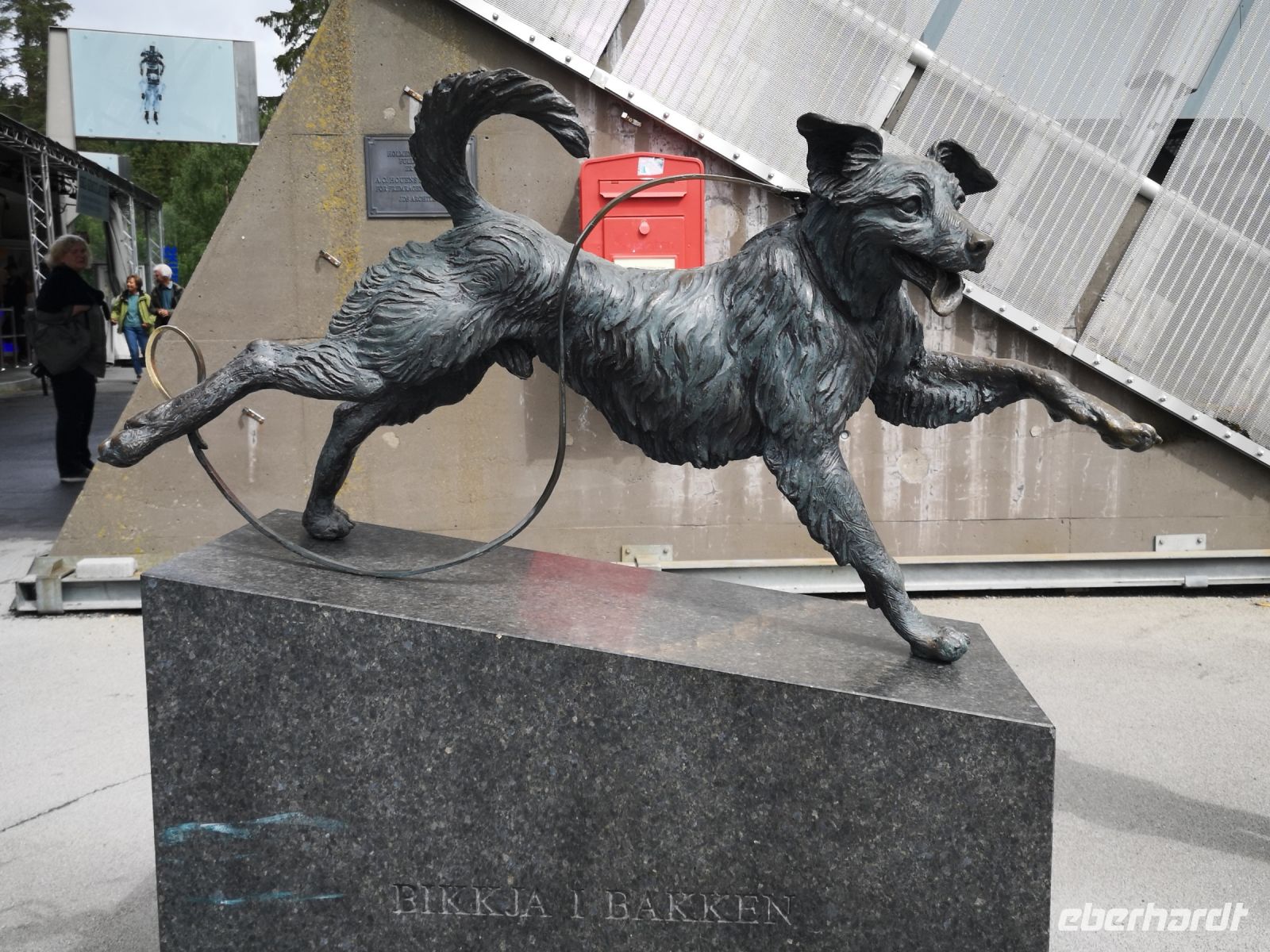 Der berühmte Hund von Holmenkollner Skischanze