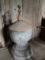 Maihaugen - das wertvollste in der Kirche - das Taufbecken