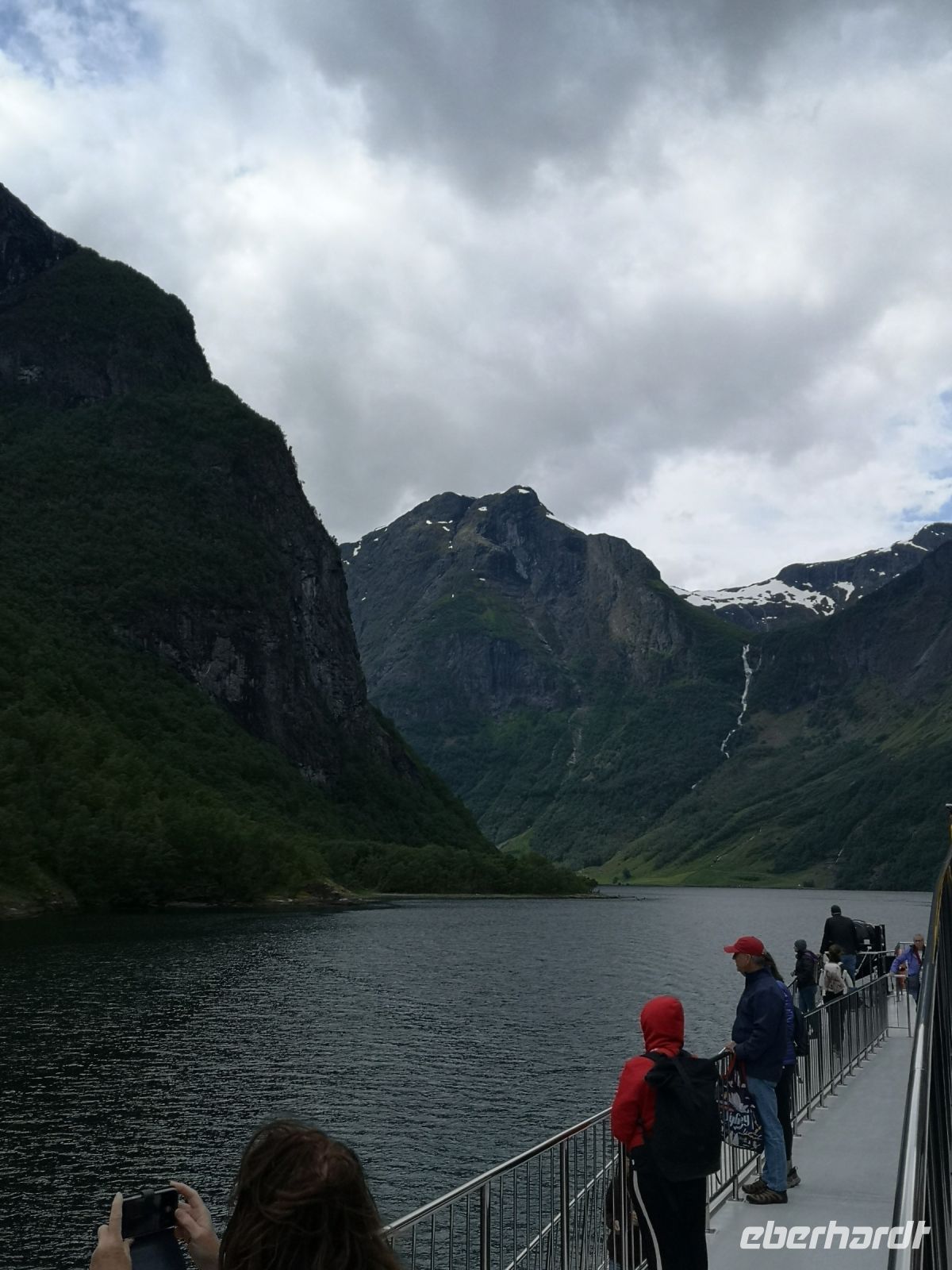 Auch wenn ´s regnet ist Naeroyfjord imposant