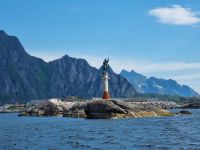 Schifffahrt von Svolvær zum Trollfjord - Statue 