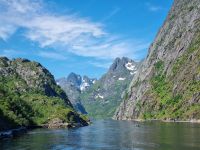 Einfahrt in den Trollfjord...