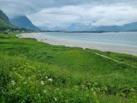 Lofoten (Insel Flakstadøy) - Strand von Ramberg