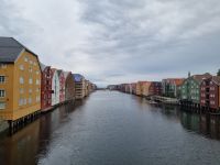 Trondheim - Speicherhäuser am Fluss Nidelva