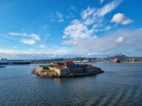 Ausfahrt aus dem Hafen von Göteborg... (Neue Festung Älvsborg)  