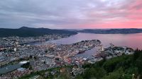 Bergen - Hausberg Fløyen im Sonnenuntergang