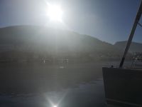 Bergen in ersten Sonnenstrahlen 