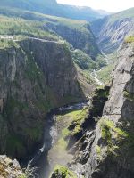 Da endet der Wasserfall und beginnt der Fluß