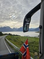 hinter den Bergen liegt Tromsø