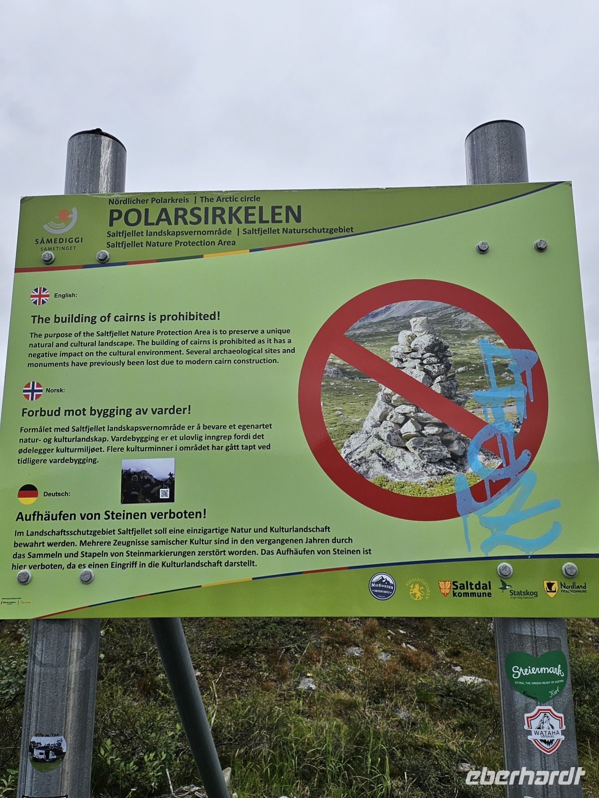 Steine stapeln verboten - Schild war nicht erfolgreich