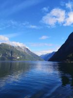 Umarmung mit Sunnylvenfjord