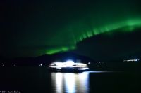 Møre og Romsdalen - Polarlicht vor Molde - südgehendes Postschiff