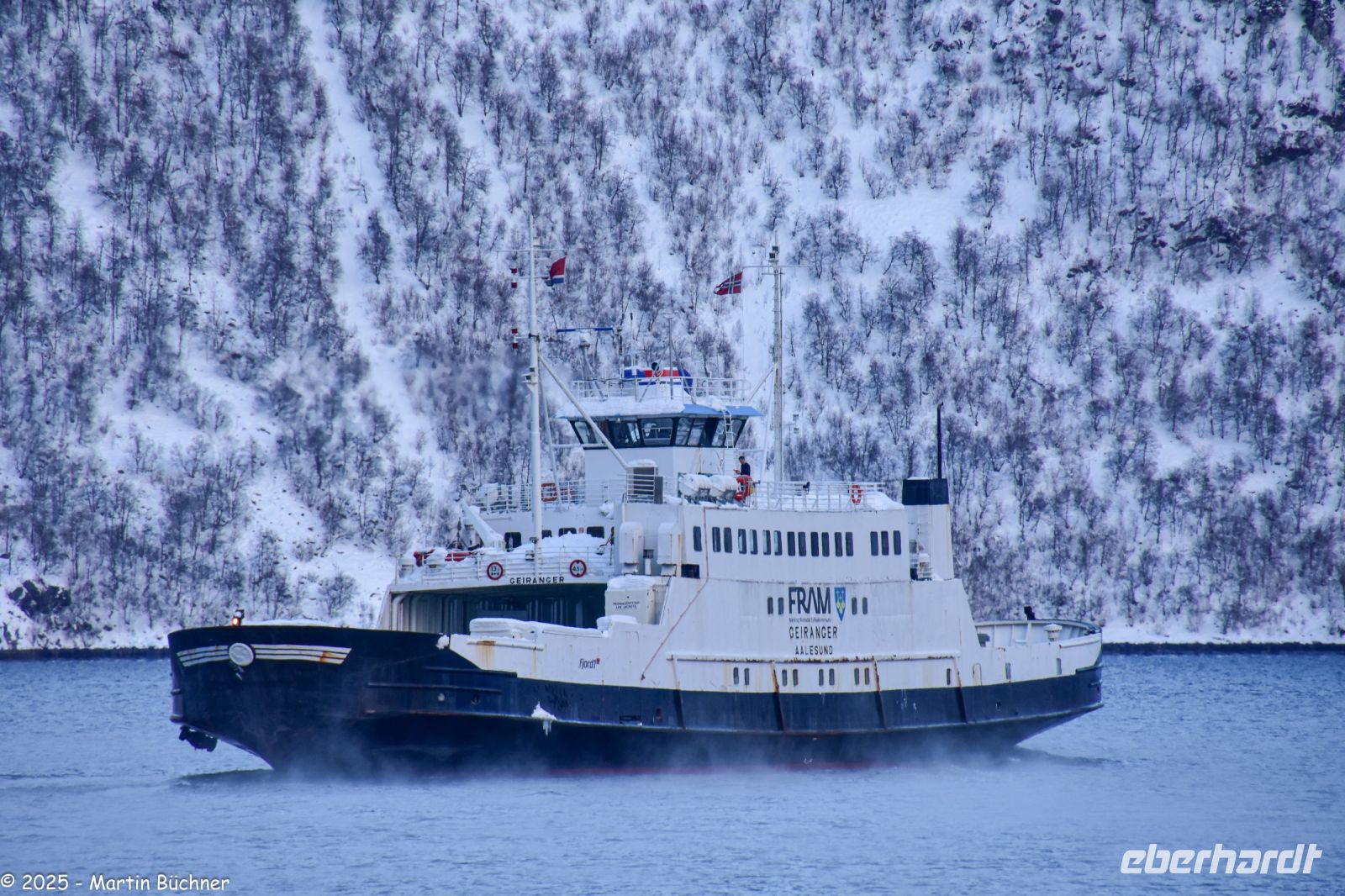 Fakultativer Bootsausflug - Silent Hjørundfjord - Nebenfjord Norangsfjord